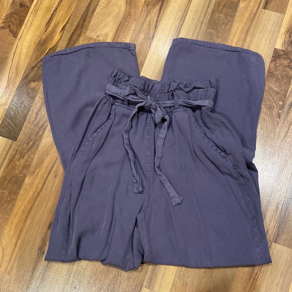 THREAD AND SUPPLY High Waist Paperbag Pants. Size Small.